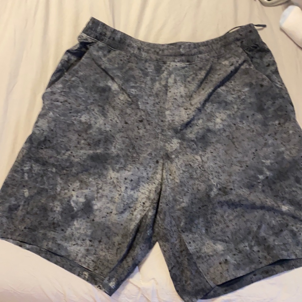 Lululemon men’s shorts